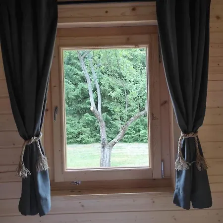 W Sadzie - Gosciniec Lech Косево