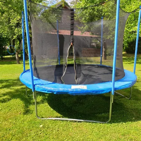 W Sadzie - Gosciniec Lech